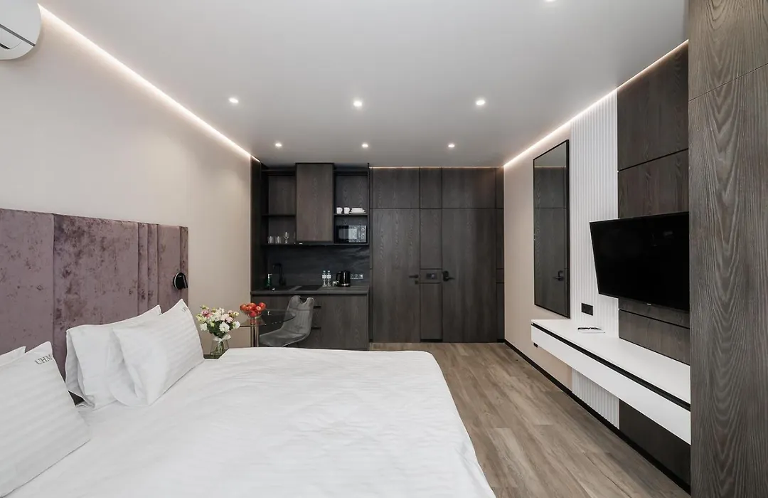 Status Apartments-1